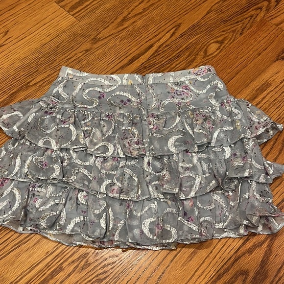 LoveShackFancy Woman’s Flowy Mini Skirt Size 0 - Picture 4 of 6